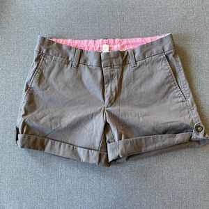 BANANA REPUBLIC: Cuffed chino shorts, olive gray, size 4, EUC